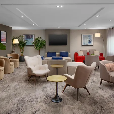Hilton London Heathrow Airport-2
