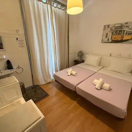 New Aljubarrota Guest House-3