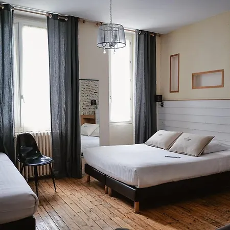 Hotel De La Paix-3