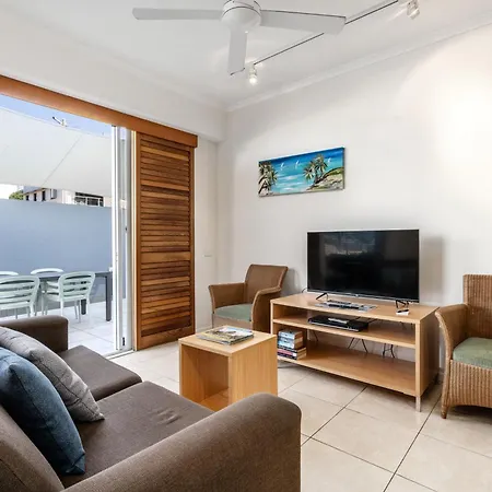 Rolling Surf Resort-3