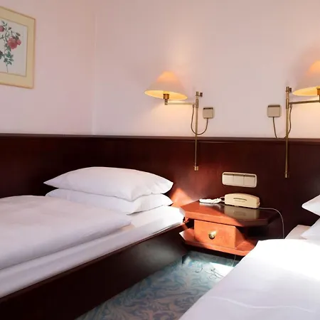 Leine Hotel-3