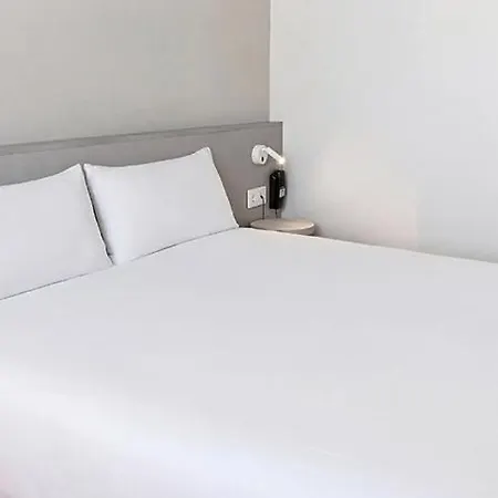B&B Hotel Barcelona Mataro-3