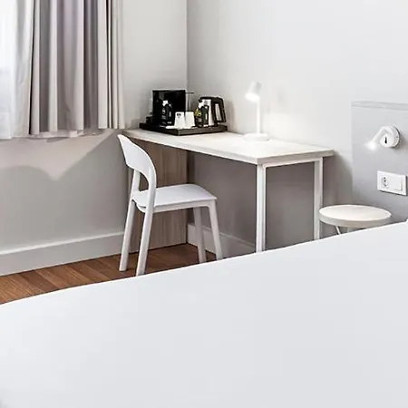 B&B Hotel Barcelona Mataro-3