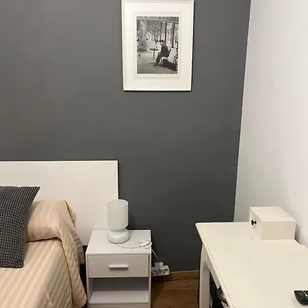 Hostal La Lluna-3