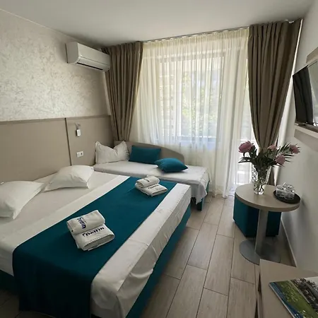 Hotel Delfin-3