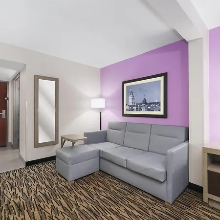 La Quinta By Wyndham Clarksville-3