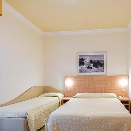 Hotel Corinna-3