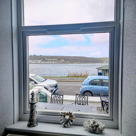 Commodore Guesthouse, Seaside Holiday Suites-3