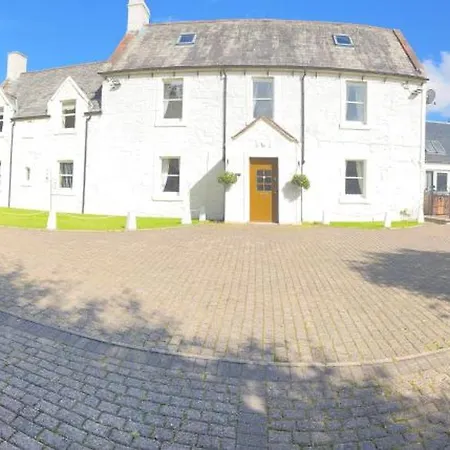 Belton House Holiday Home-2