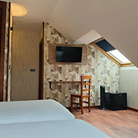 Hotel Puerto de Candás-3