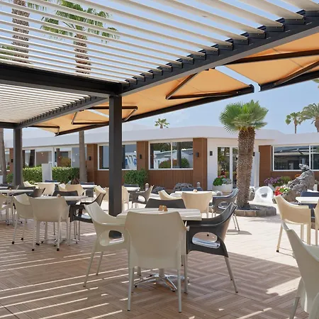 H10 Suites Lanzarote Gardens-3