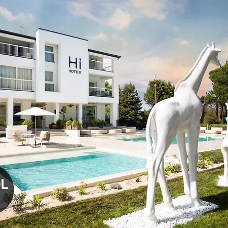 Hi Hotels Sirmione - Heated Lakeview Pool-3