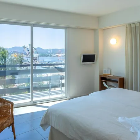 Es Mitjorn Hotel-2