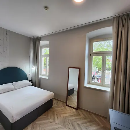 Hotel Amfiteatar-2