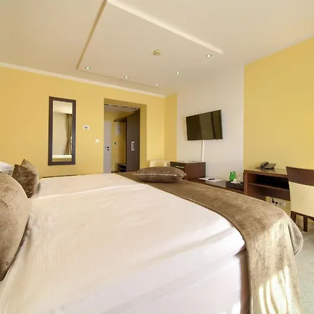 Hotel Marina-2