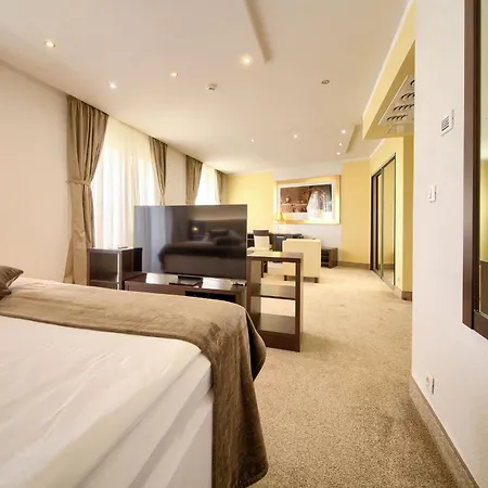 Hotel Marina-3