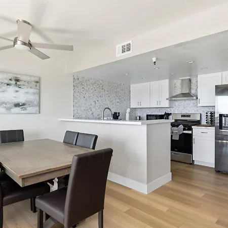 456 Embarcadero Inn & Suites-3