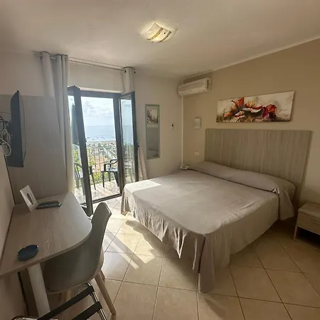 Hotel Normanni-2