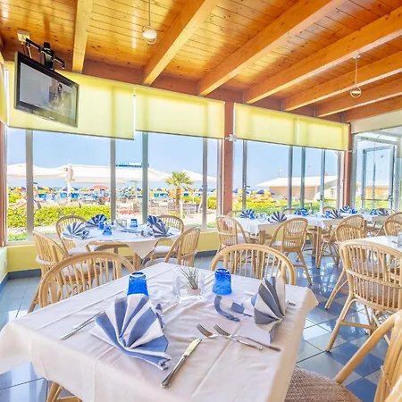 Hotel Marina-2