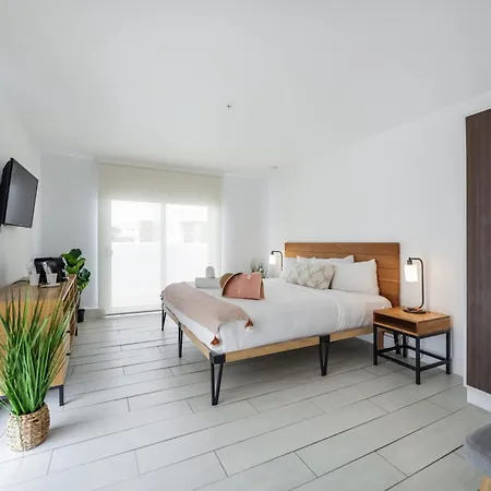 The Meridian Hotel By At Mine Hospitality-3
