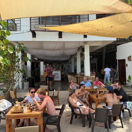 Makao Beach Hotel-3
