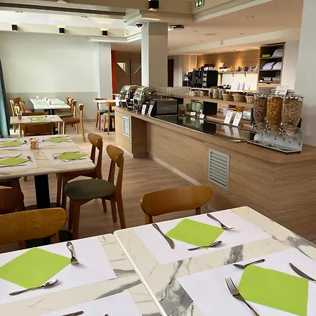 Hotel Des Congres-2