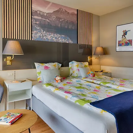 Seehotel Riviera at Lake Lucerne-3