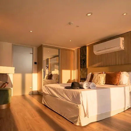 Cavo Maris Beach Hotel & Suites-3