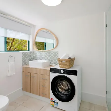 Chez Noosa Holiday Apartments-3