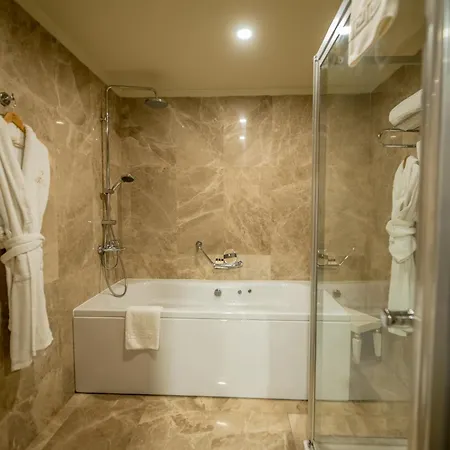 Grand Pasha Hotel & Spa Kyrenia-2