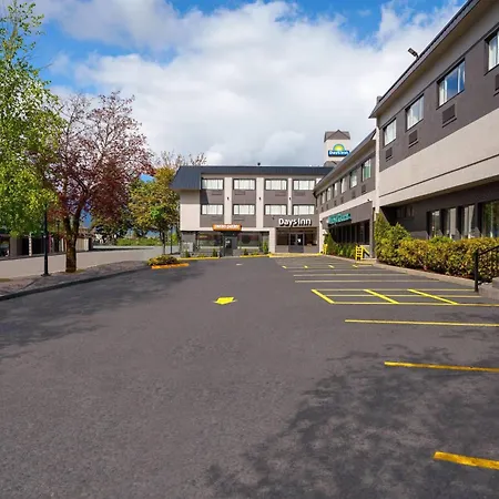 Days Inn By Wyndham Terrace-2