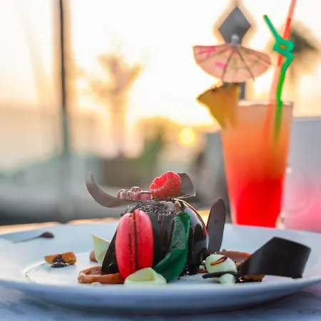 Mabrouk Hotel And Suites- Adult Only-3