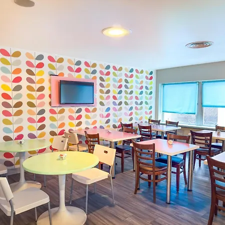Citrus Hotel Cheltenham By Compass Hospitality-3
