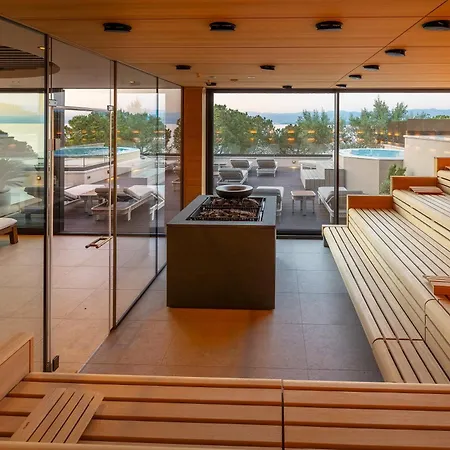 Spa&Wellness Hotel Pinia-2
