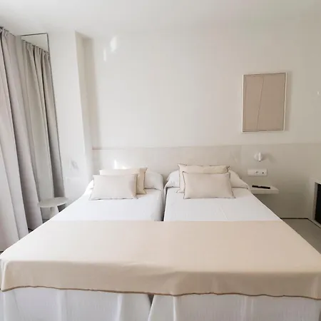 Hotel Roca Plana-2