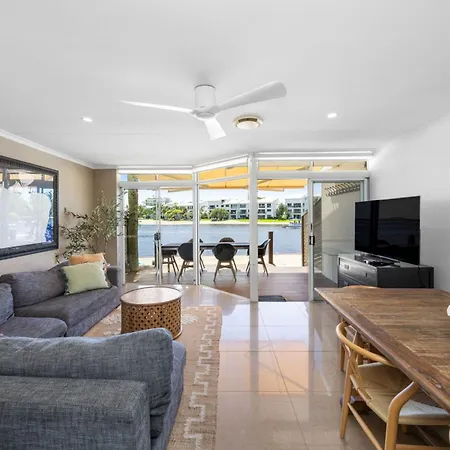 Skippers Cove Waterfront Resort-2