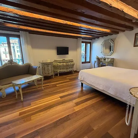 Hotel Rialto-3