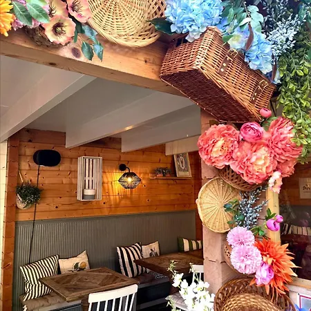 The Clarence Boutique Rooms-3