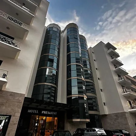 Hotel President-3