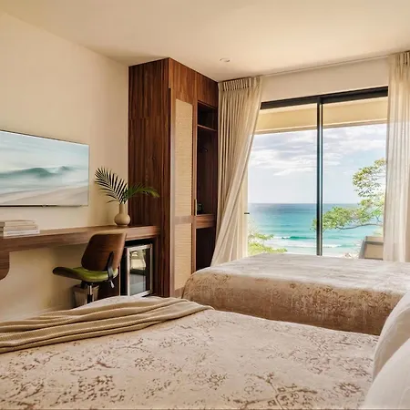 Iguana Surf Boutique Hotel Tamarindo Rooftop Pool & Beachfront Suites-3