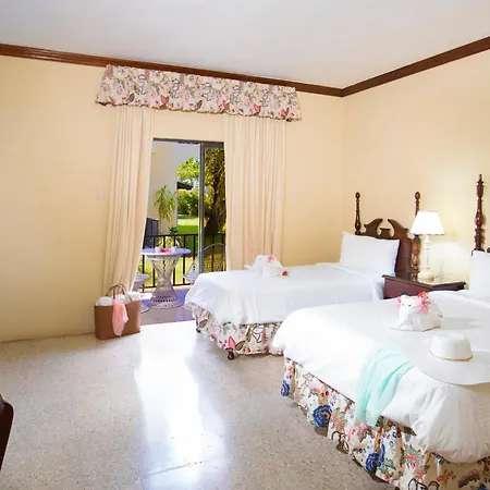 Rooms On The Beach Negril-2