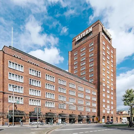 Premier Inn Koln City Mediapark-2