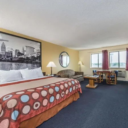 Super 8 By Wyndham Franklin/Middletown Area-2