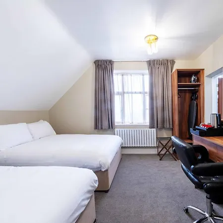 Uno Thames Hotel-2