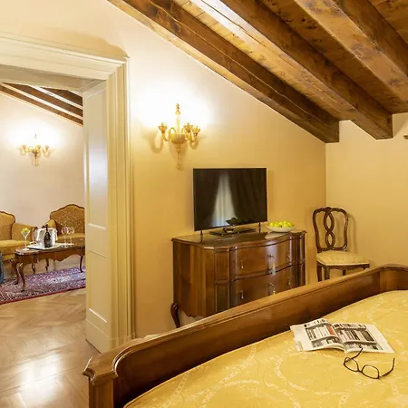 Villa Fenaroli Palace Hotel-3