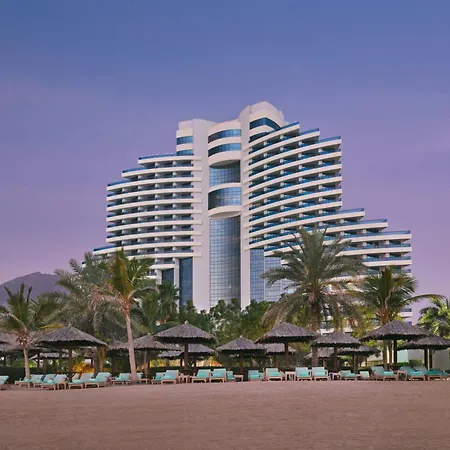 Le Meridien Al Aqah Beach Resort-3