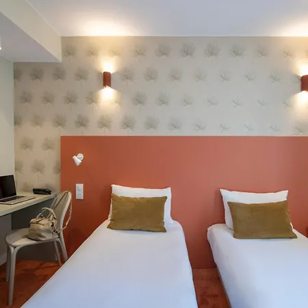 Hotel Du Midi-2