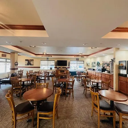Yellowstone Lodge-2