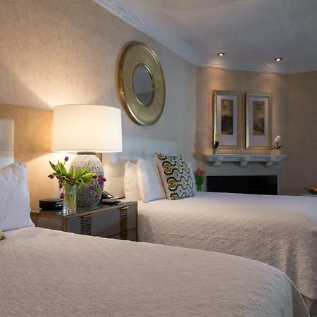Chateau Inn And Suites-3