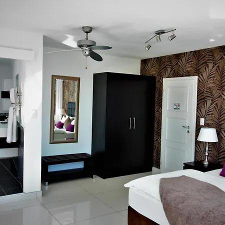 Diamond House Guesthouse-3